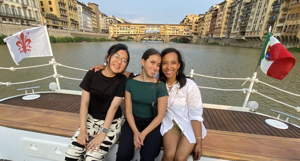 YuXin a Firenze con Yohnni e la figlia Sofia